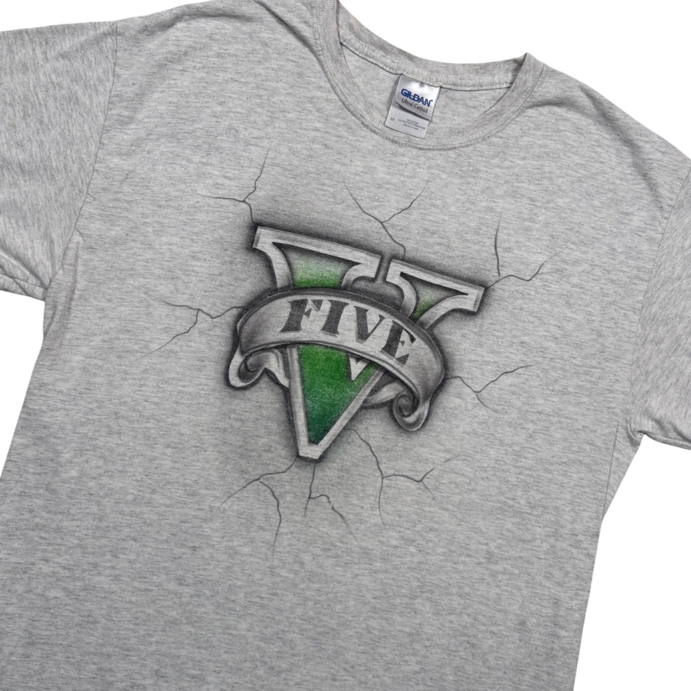 2013 Gildan Grand Theft Auto V T-Shirt Mens M Gray Cracked Logo Short Sleeve Tee